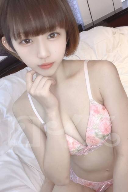 体験入店 りさ｜韓国デリヘル ロイス