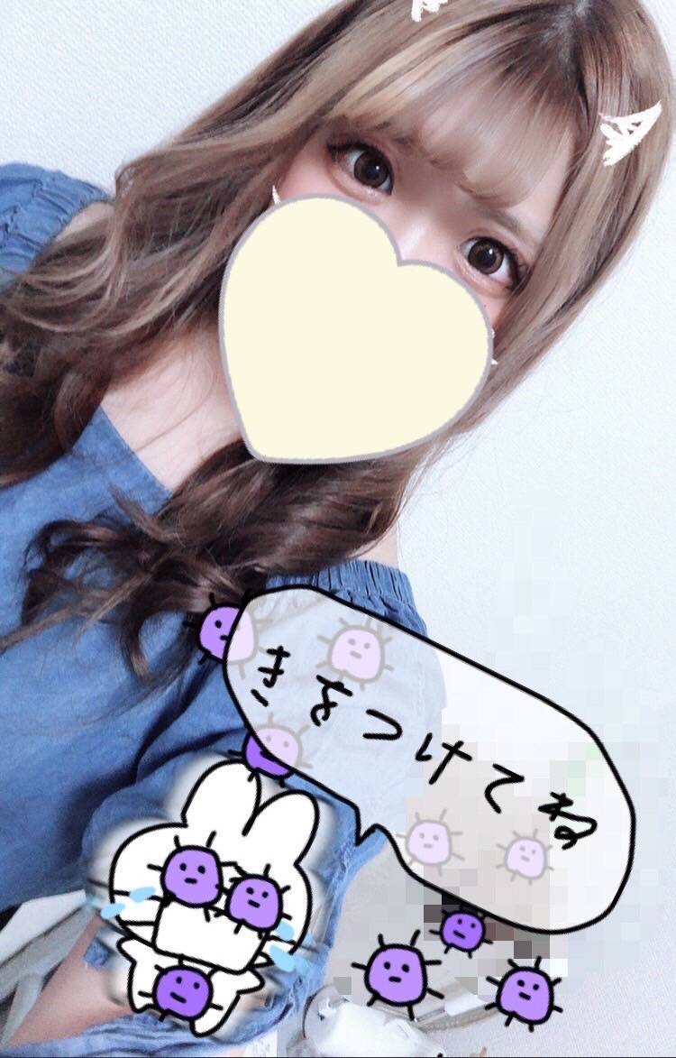 ももなで～～す！