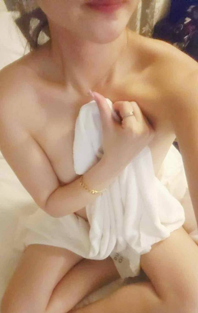 今夜私が頂くのは・・・お兄さんのキノコです！