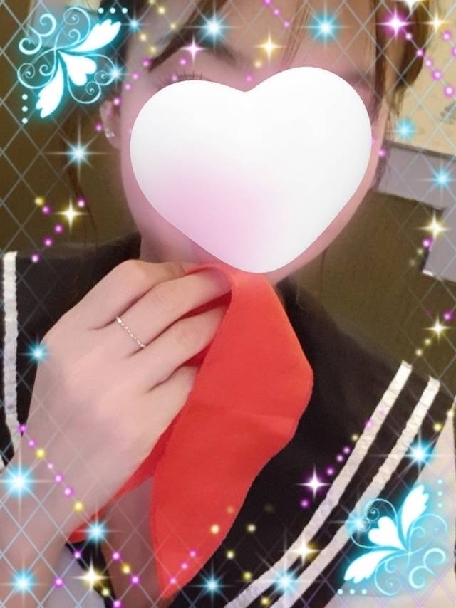 前からチラリ～！